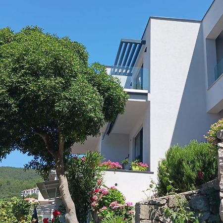 Apartment Mirella 2 ラバック エクステリア 写真